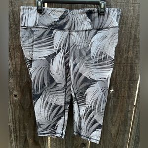 Xersion crop active leggings